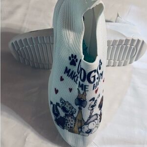 Women’s Slip On Sneakers White Sz 41 Dos Make Me Happy